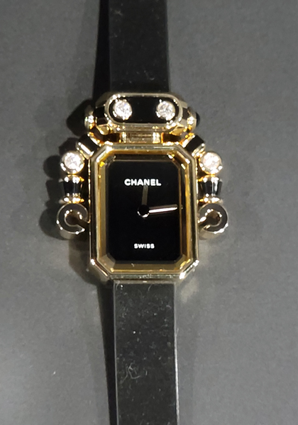 Channeling Chanel's sense of humour