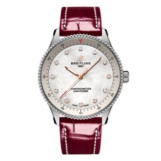 Navitimer 32 © Breitling 