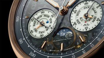 DATOGRAPH PERPETUAL TOURBILLON HONEYGOLD “Lumen” © A. Lange & Söhne © 