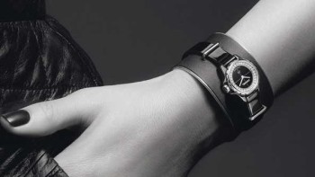 J12-XS : Chanel's excessive mini - Chanel