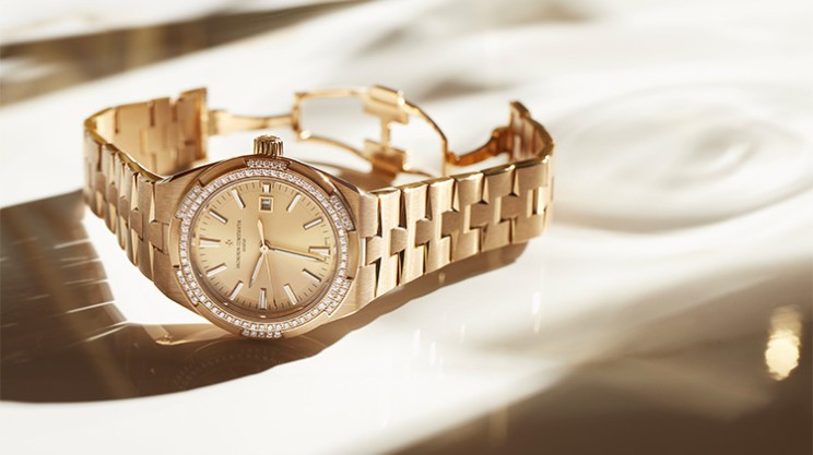 Overseas self-winding 35mm © Vacheron Constantin