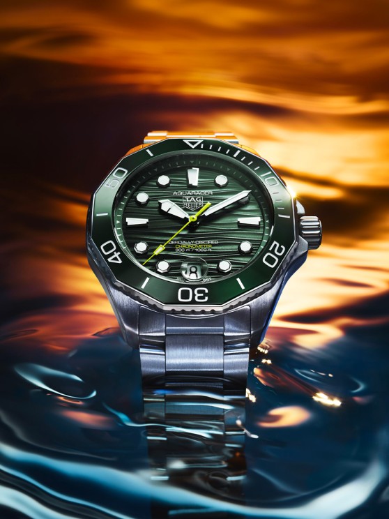 Aquaracer 300 Professional Date © TAG Heuer 