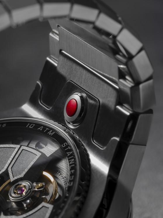 The Easy-Change system with the iconic red dot © Leica
