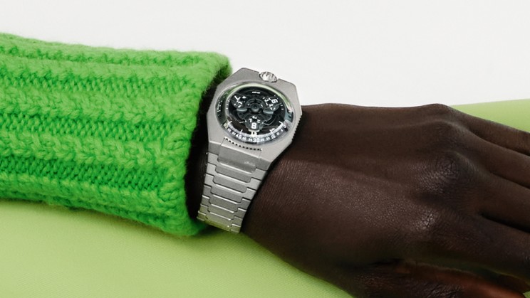 UR-100V Magic T © URWERK