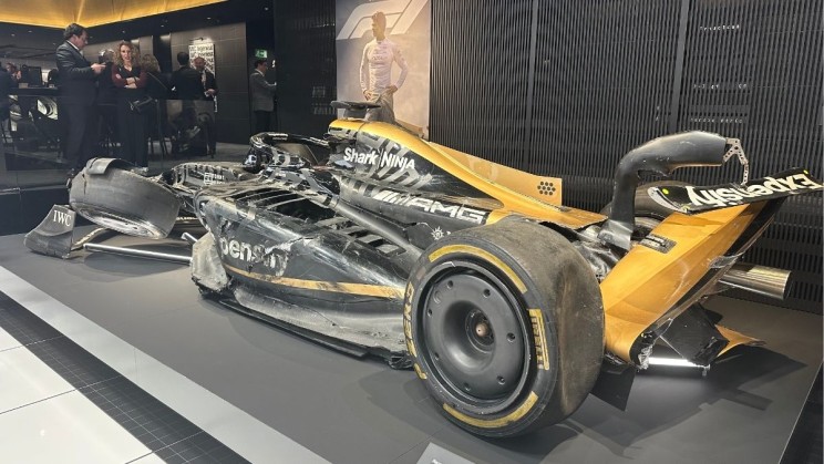 IWC Booth © Mathieu Rotzer