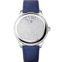 Tambour Convergence – Platinum, diamonds © Louis Vuitton