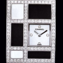 Or blanc 18 carats / Cadran nacre, 4 diamants